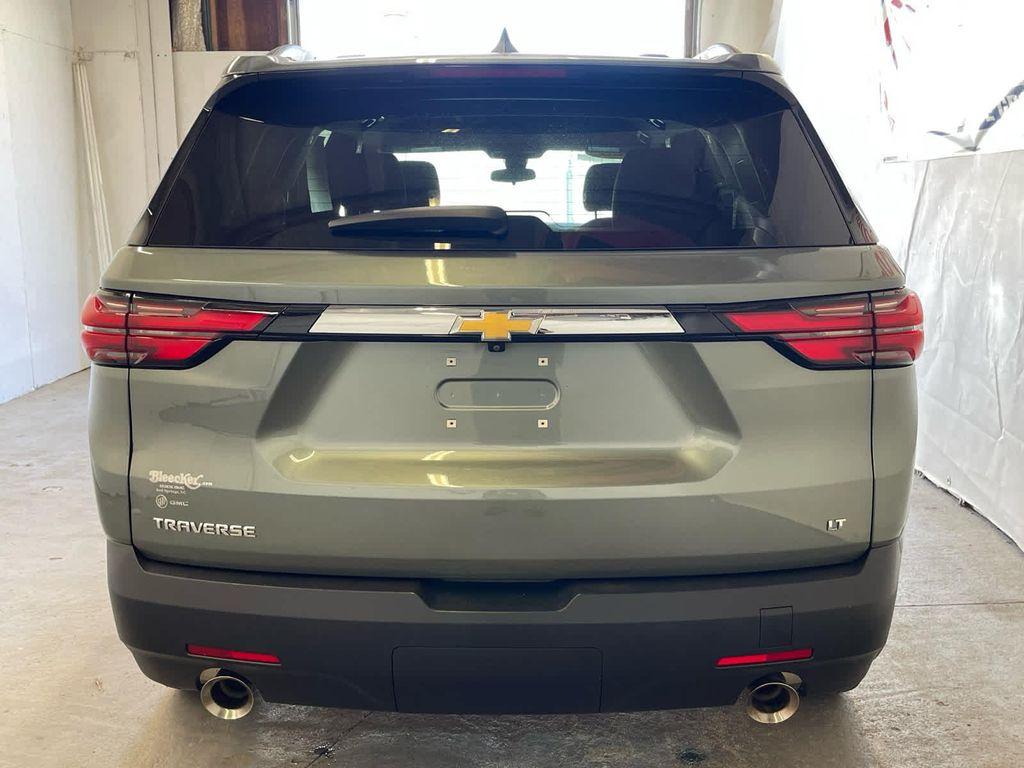 used 2023 Chevrolet Traverse car, priced at $32,001