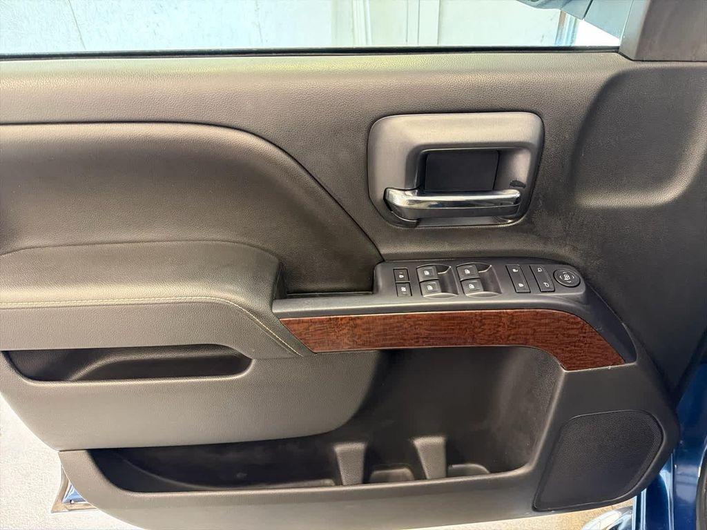 used 2015 GMC Sierra 1500 car, priced at $21,900