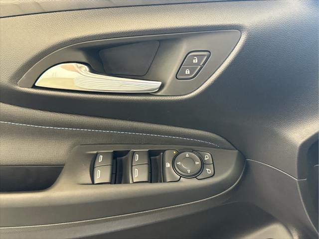 new 2025 Buick Envista car, priced at $28,820