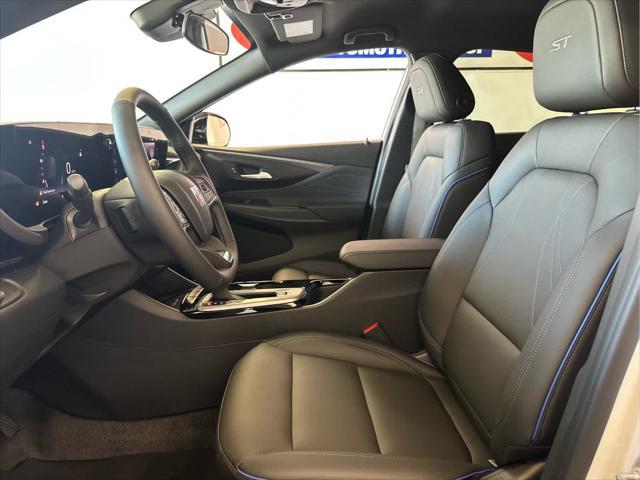 new 2025 Buick Envista car, priced at $28,820