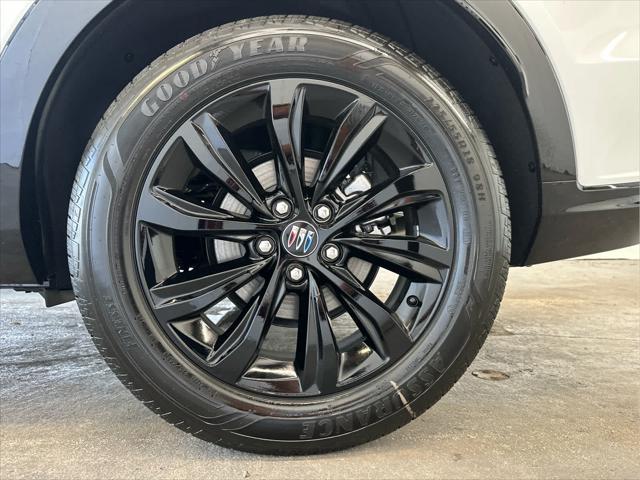 new 2025 Buick Envista car, priced at $28,820
