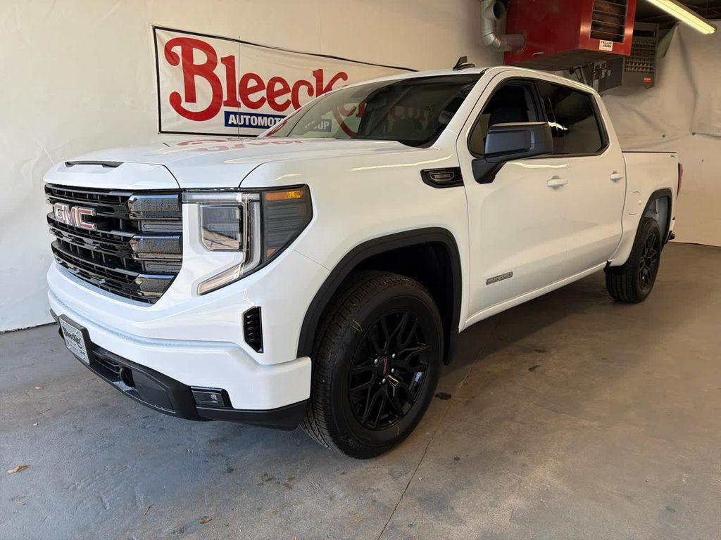 new 2026 GMC Sierra 1500 car, priced at $55,995