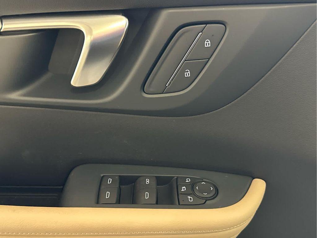 new 2025 Buick Enclave car, priced at $44,400