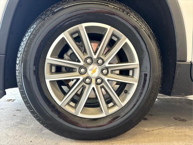 used 2023 Chevrolet Traverse car, priced at $33,767