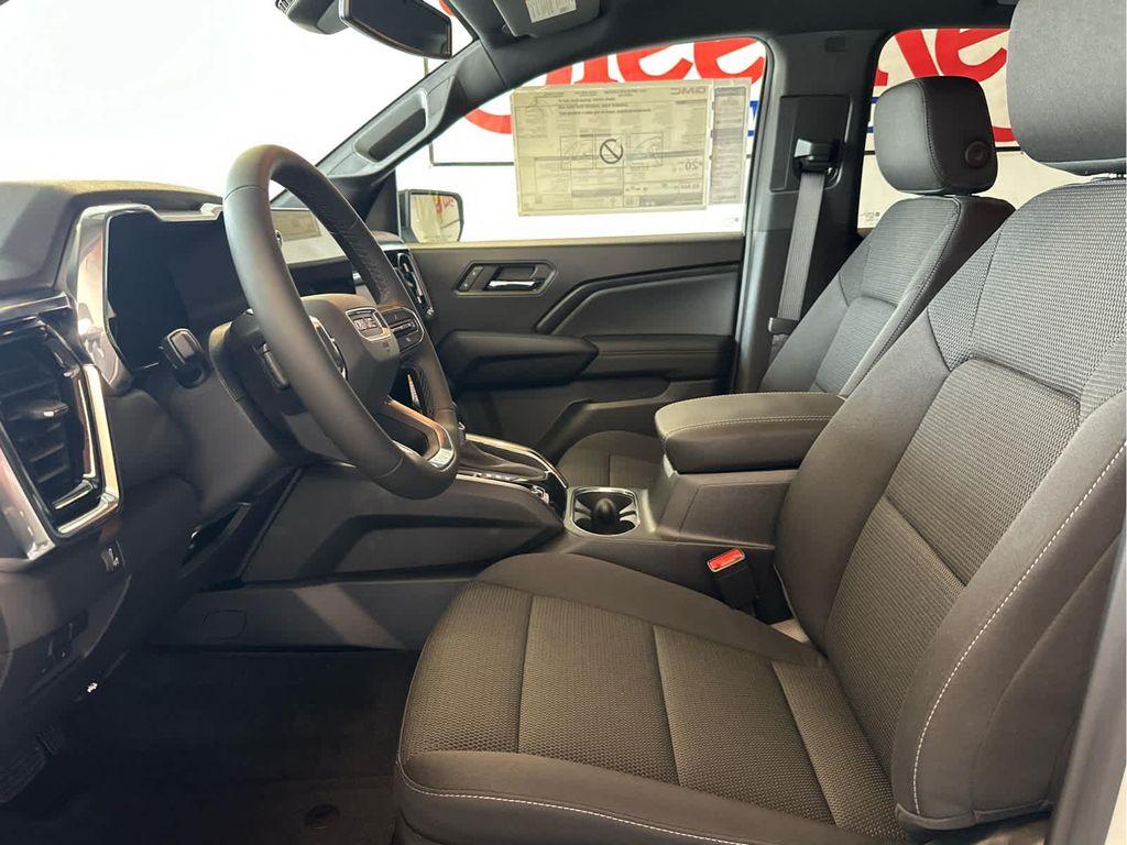 new 2025 GMC Canyon car, priced at $40,772