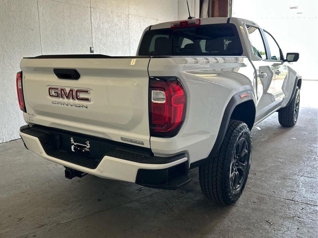new 2025 GMC Canyon car, priced at $40,772