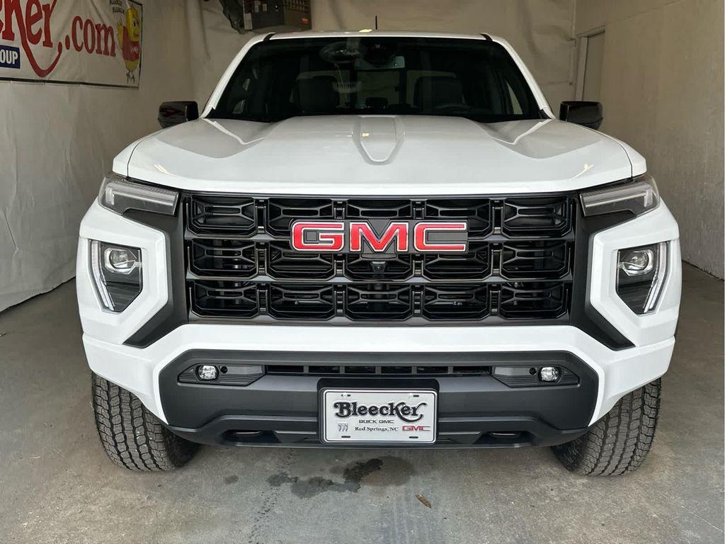 new 2025 GMC Canyon car, priced at $40,772
