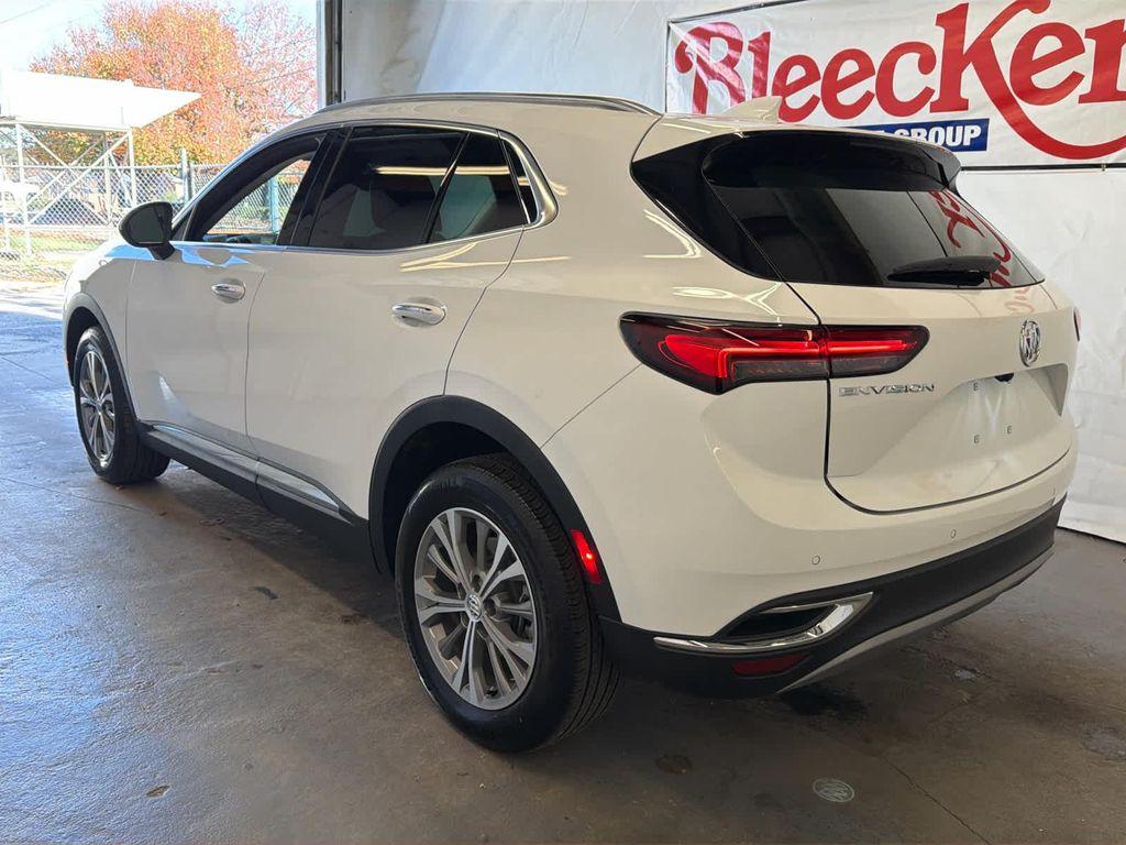 used 2022 Buick Envision car, priced at $25,000