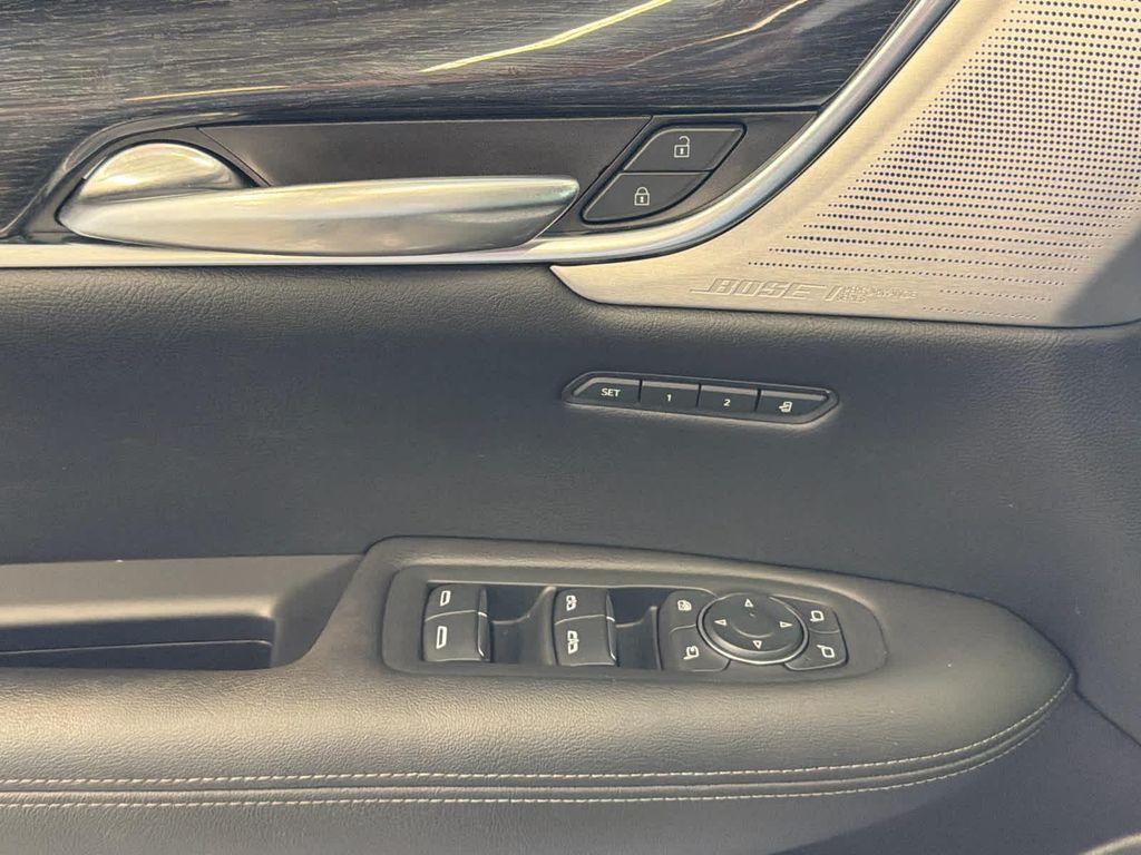 used 2021 Cadillac XT5 car, priced at $32,800