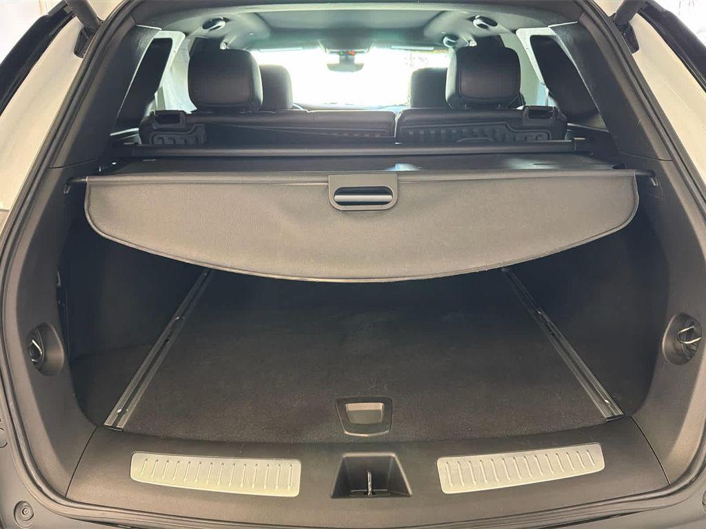 used 2021 Cadillac XT5 car, priced at $32,800