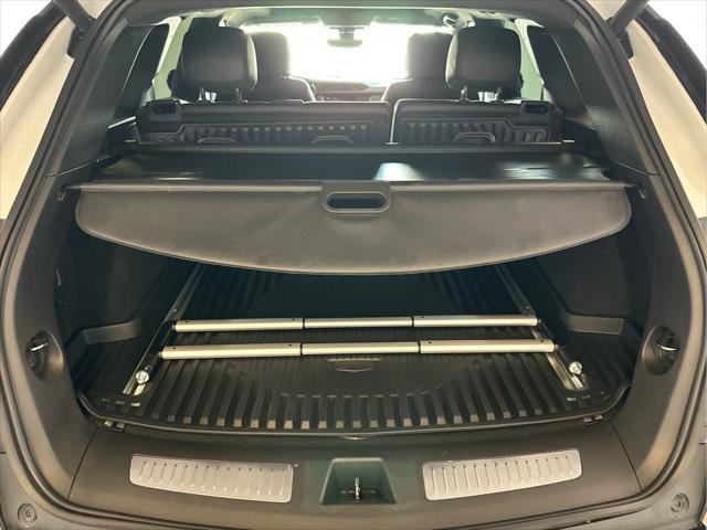 used 2022 Cadillac XT5 car, priced at $35,995