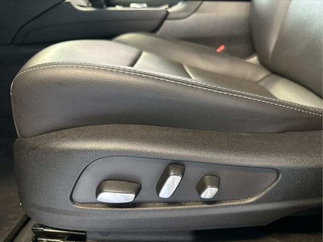 used 2022 Cadillac XT5 car, priced at $35,995