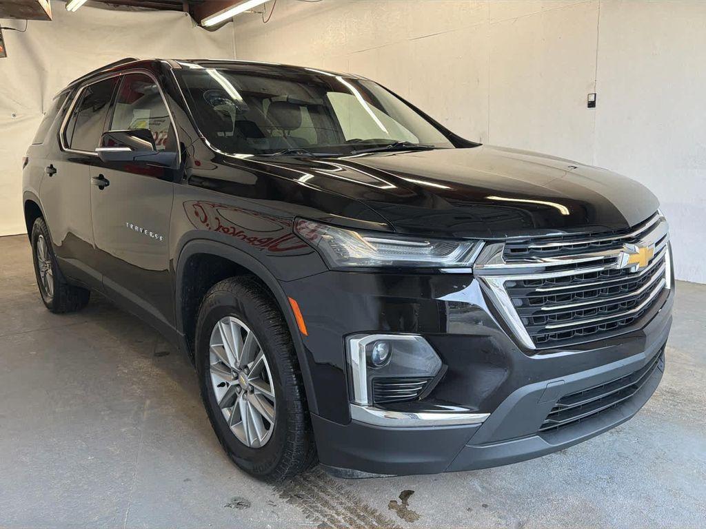 used 2022 Chevrolet Traverse car, priced at $26,988