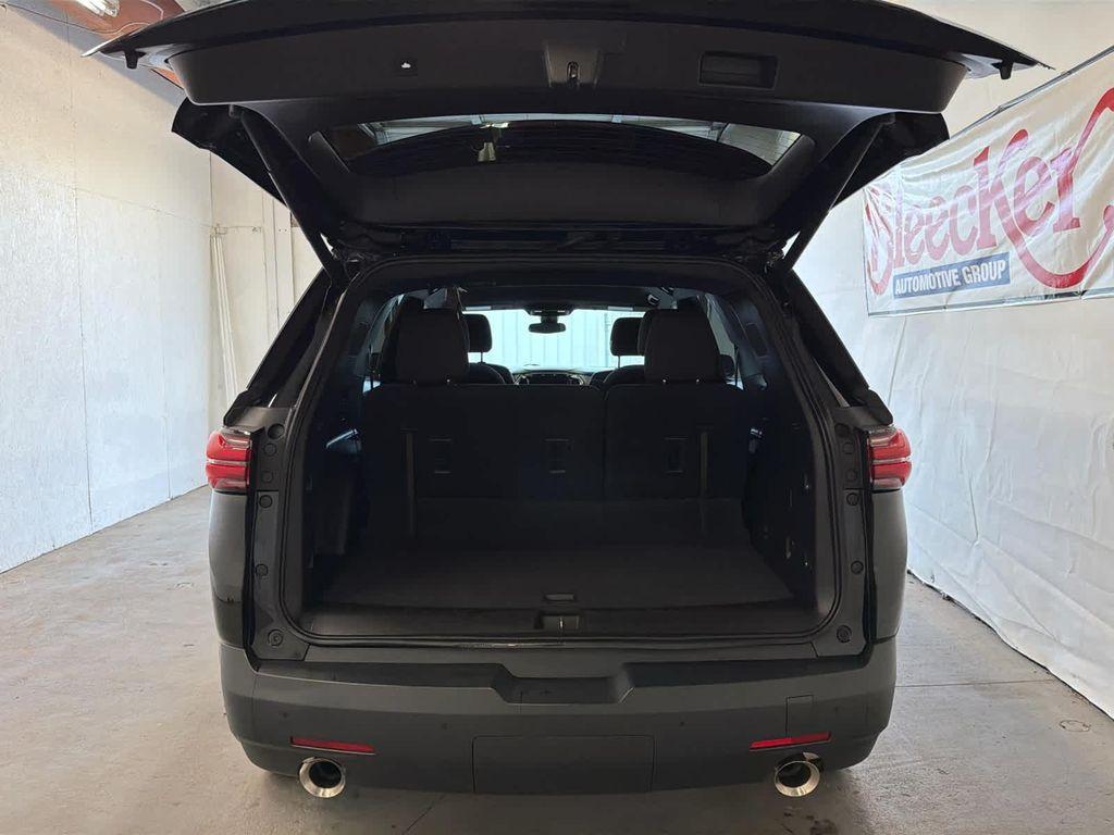 used 2022 Chevrolet Traverse car, priced at $26,988