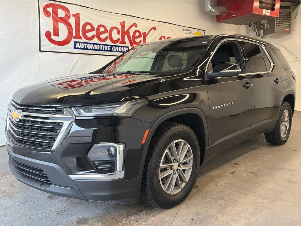 used 2022 Chevrolet Traverse car, priced at $26,988