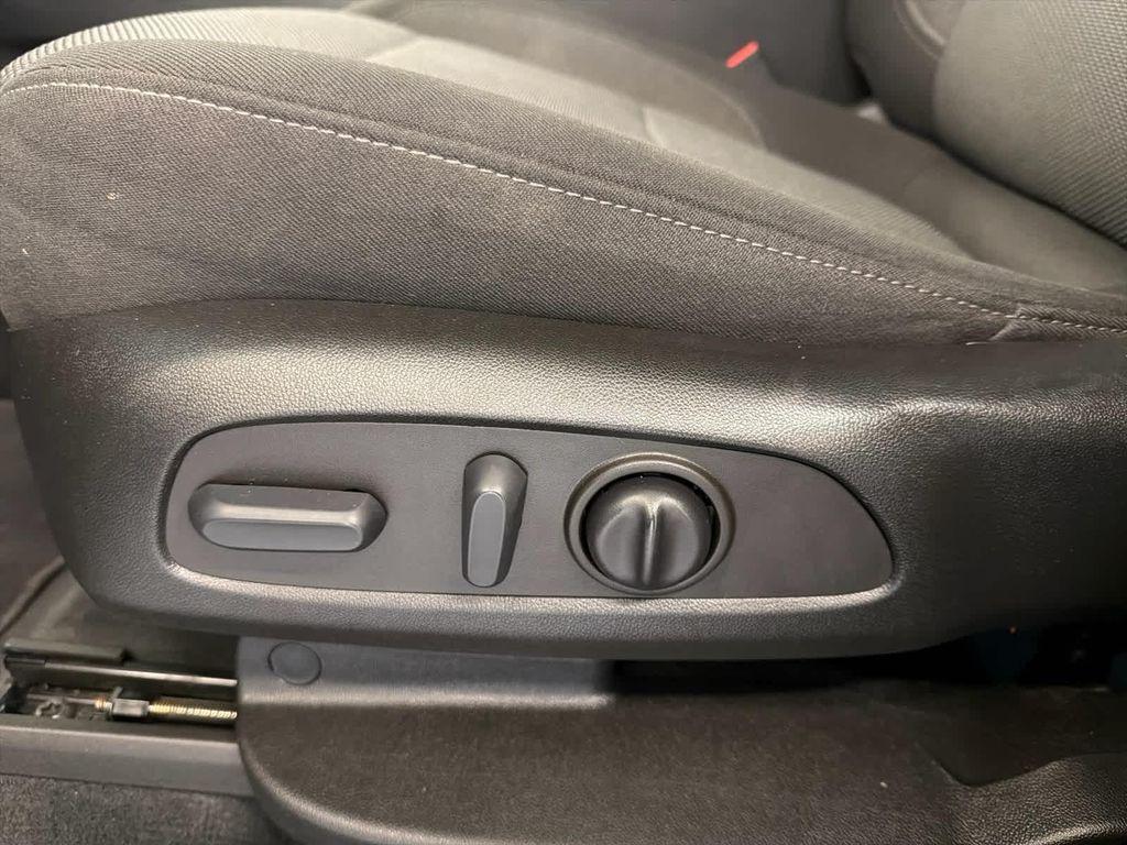 used 2022 Chevrolet Traverse car, priced at $26,988