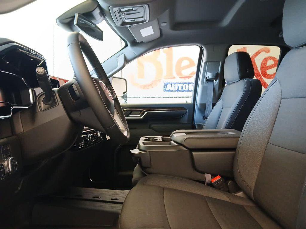 new 2025 GMC Sierra 2500 car, priced at $68,500