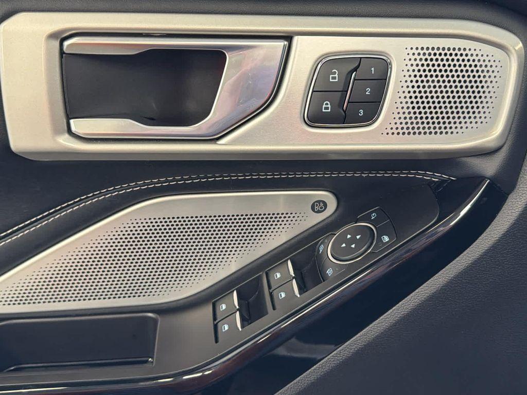 used 2022 Ford Explorer car, priced at $37,992