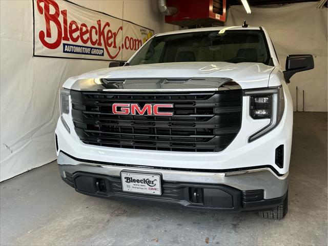new 2025 GMC Sierra 1500 car, priced at $44,125