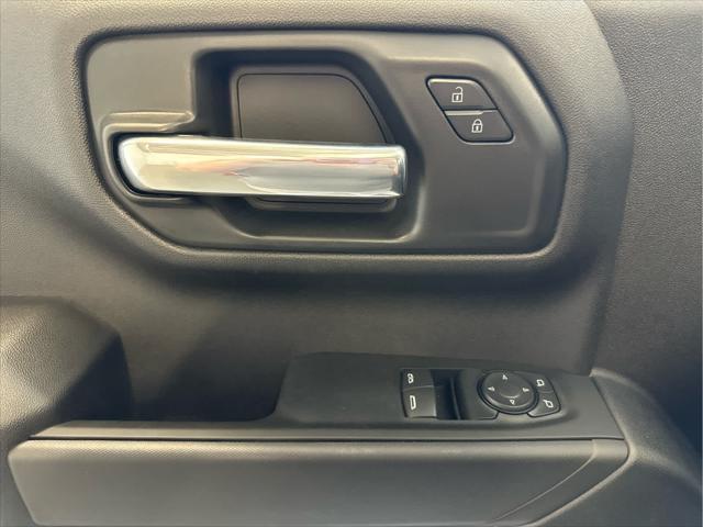 new 2025 GMC Sierra 1500 car, priced at $44,125