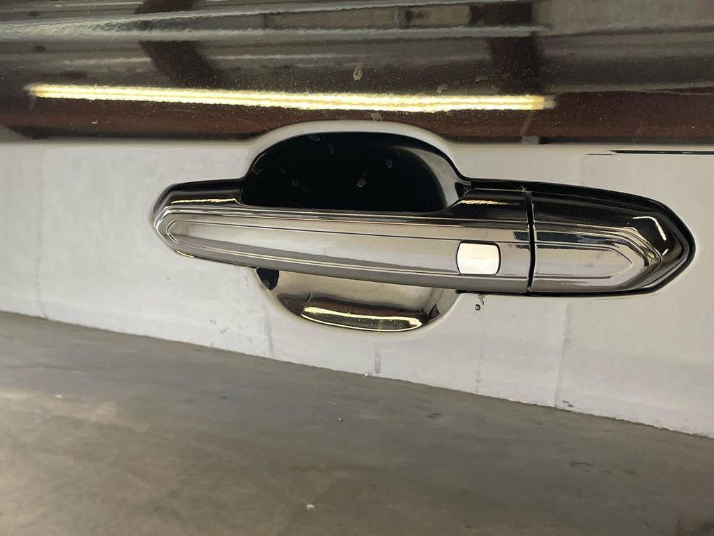 used 2020 Cadillac XT4 car, priced at $26,496