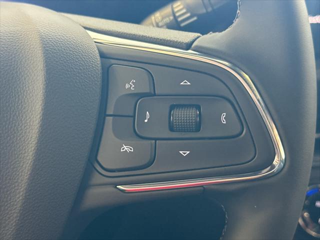 new 2025 Buick Envista car, priced at $27,380