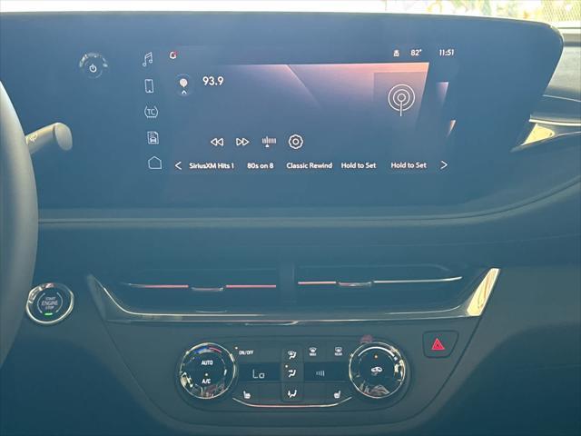 new 2025 Buick Envista car, priced at $27,380