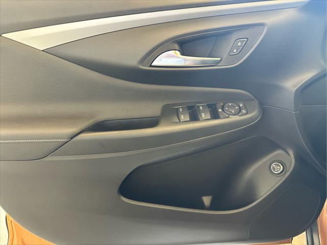 new 2025 Buick Envista car, priced at $26,874