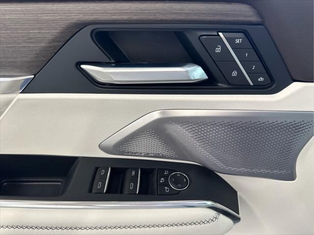 new 2025 GMC Acadia car, priced at $61,120