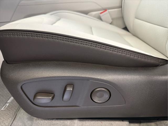 new 2025 GMC Acadia car, priced at $61,120