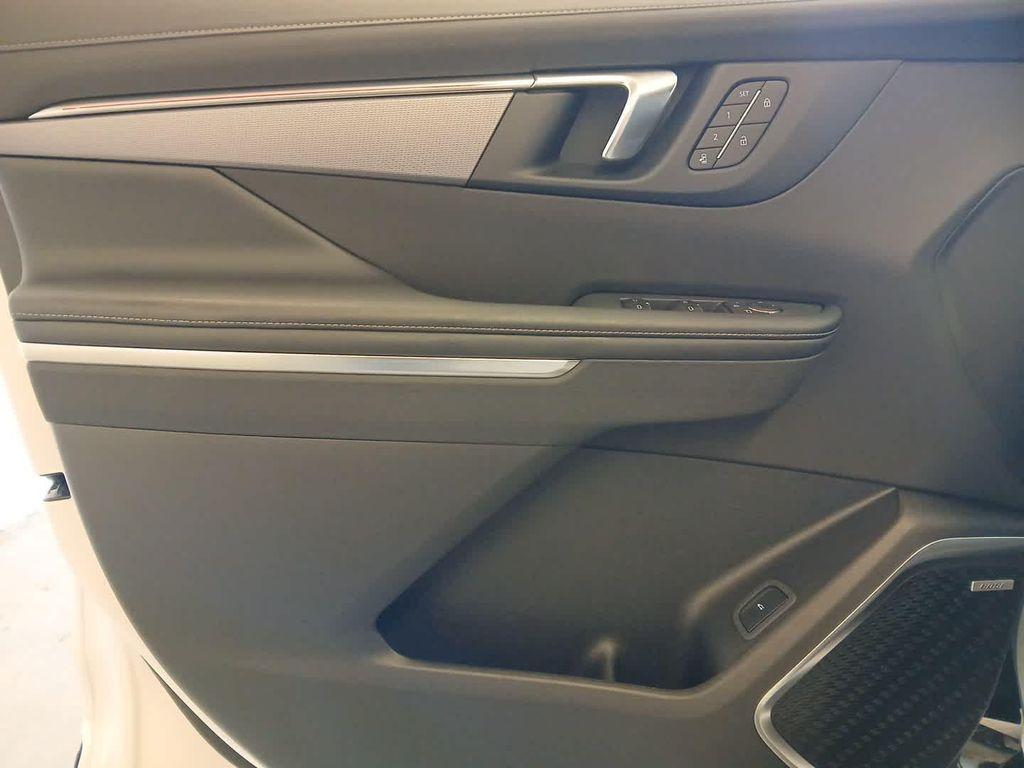 new 2025 Buick Enclave car, priced at $47,792