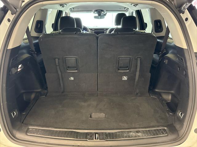 used 2023 Jeep Grand Cherokee L car, priced at $34,000