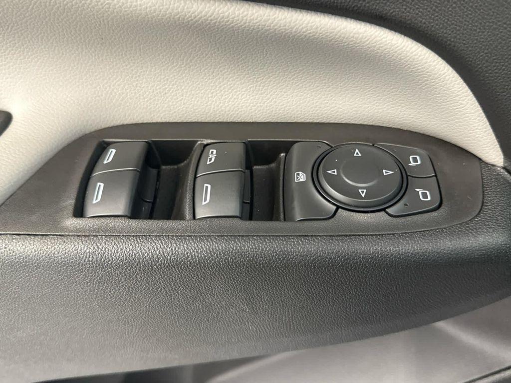 used 2022 Chevrolet Equinox car, priced at $17,400