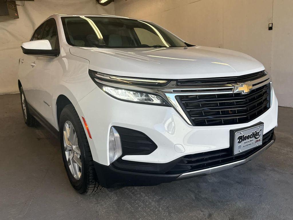 used 2022 Chevrolet Equinox car, priced at $17,400