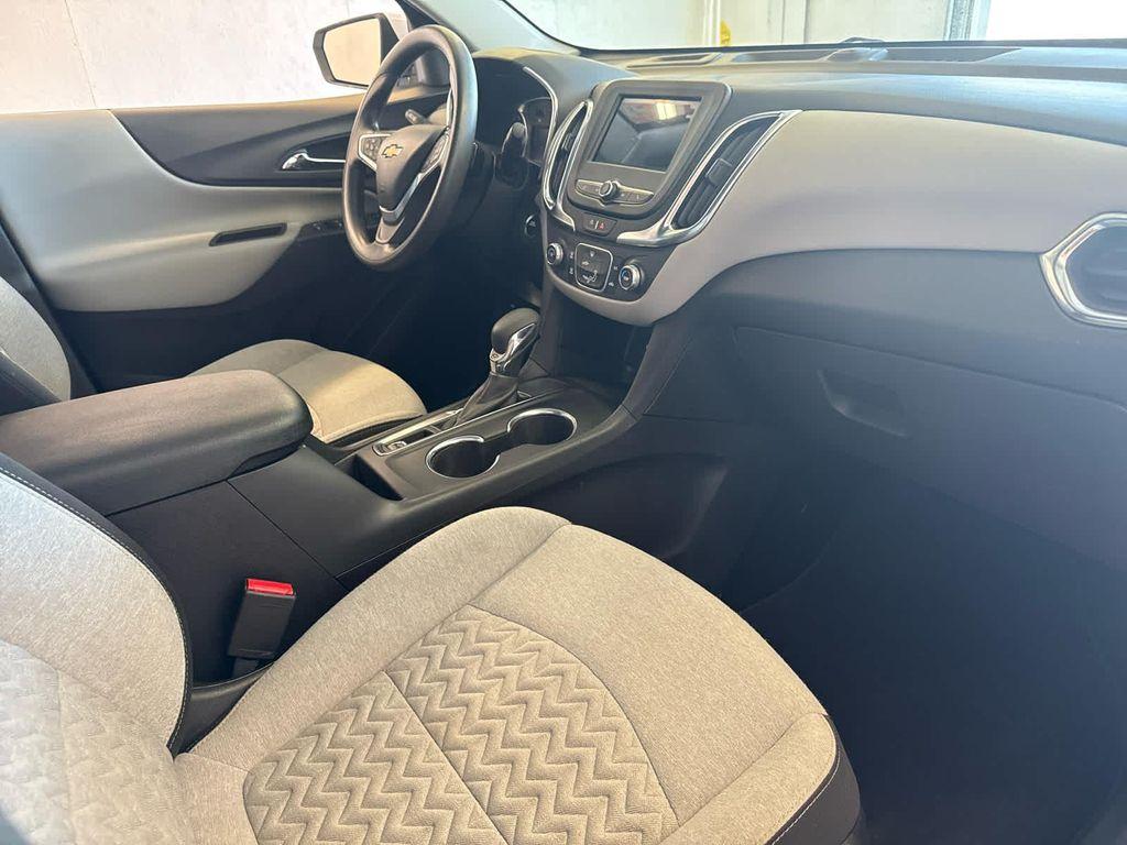 used 2022 Chevrolet Equinox car, priced at $17,400