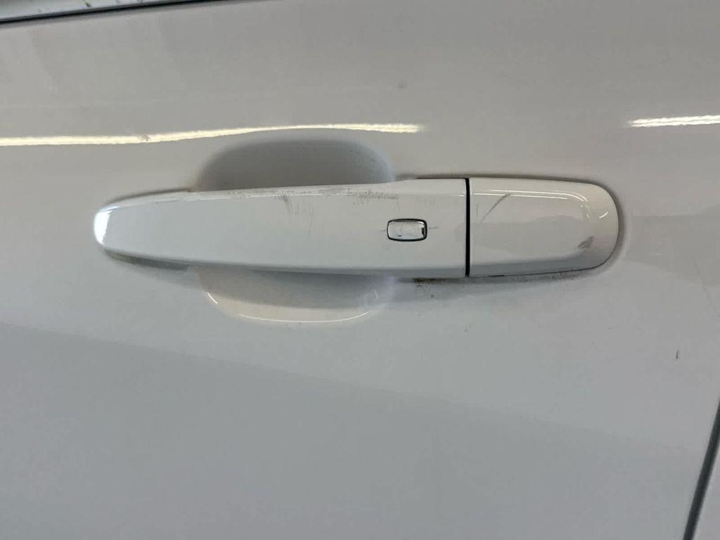 used 2022 Chevrolet Equinox car, priced at $17,400