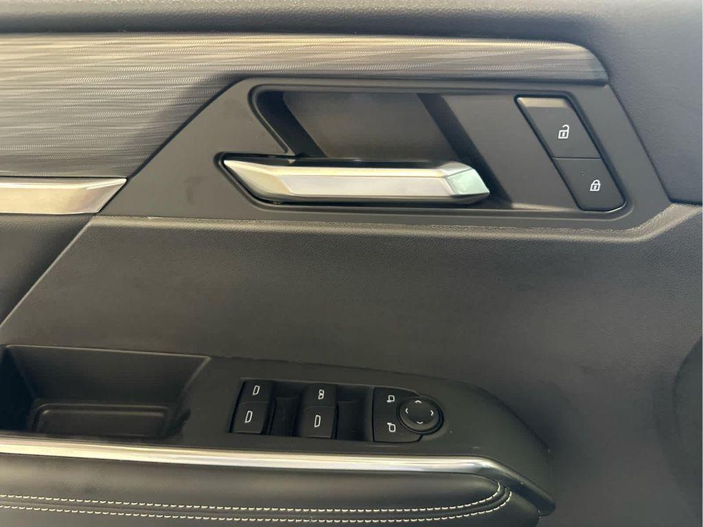 new 2025 GMC Acadia car, priced at $50,862