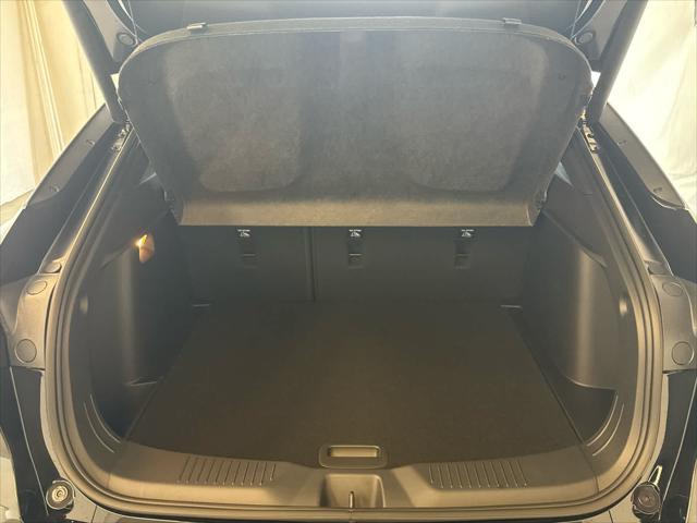 new 2025 Buick Envista car, priced at $29,275