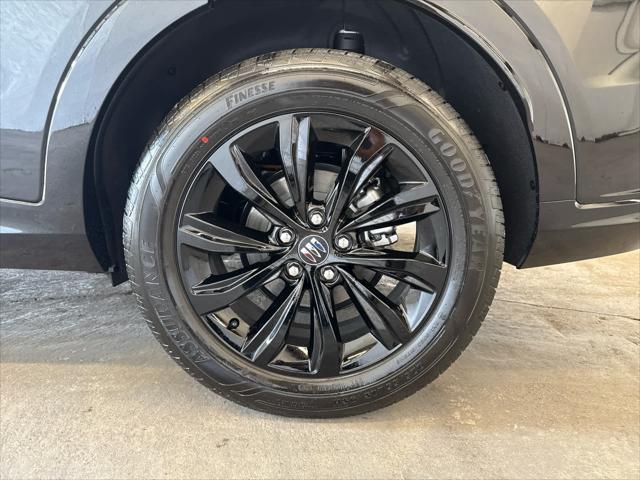 new 2025 Buick Envista car, priced at $29,275