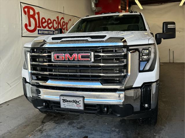 new 2025 GMC Sierra 2500 car, priced at $62,350