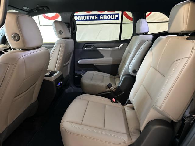 new 2025 GMC Acadia car, priced at $45,800