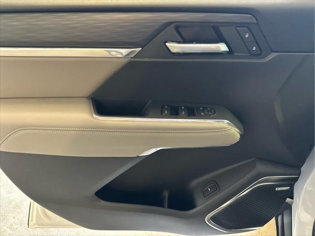 new 2025 GMC Acadia car, priced at $45,800