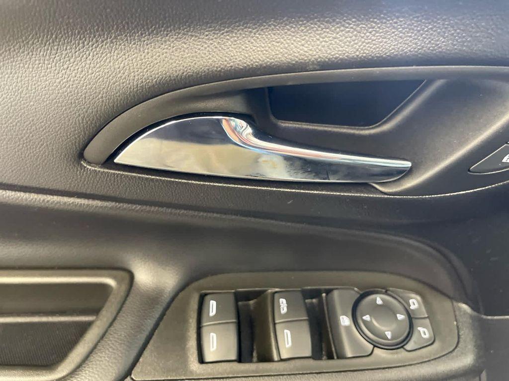 used 2023 Chevrolet Equinox car, priced at $23,600
