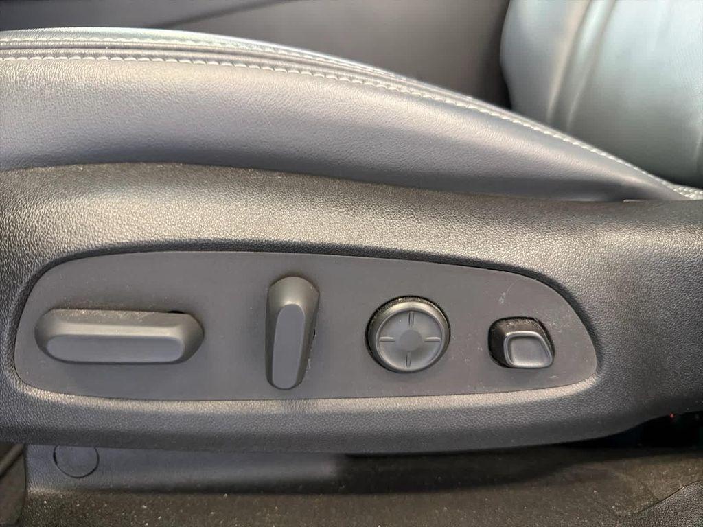 used 2022 Buick Enclave car, priced at $25,500