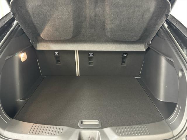 new 2025 Buick Envista car, priced at $31,585