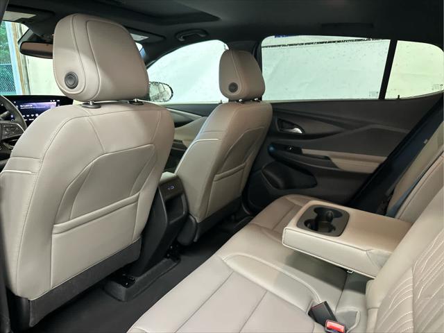 new 2025 Buick Envista car, priced at $31,585