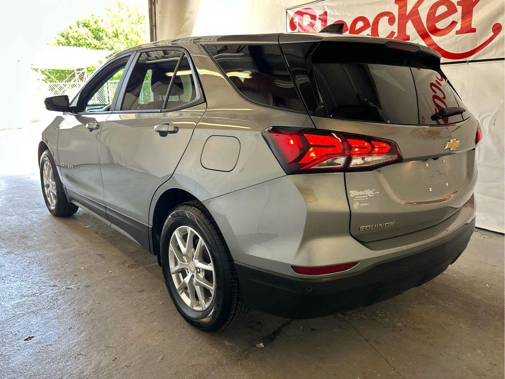 used 2023 Chevrolet Equinox car, priced at $18,990