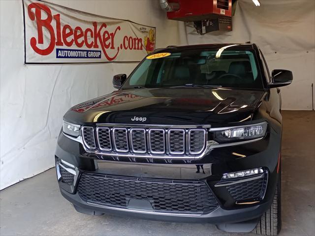 used 2024 Jeep Grand Cherokee car, priced at $35,900