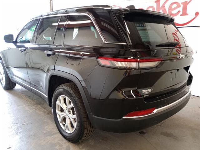 used 2024 Jeep Grand Cherokee car, priced at $35,900