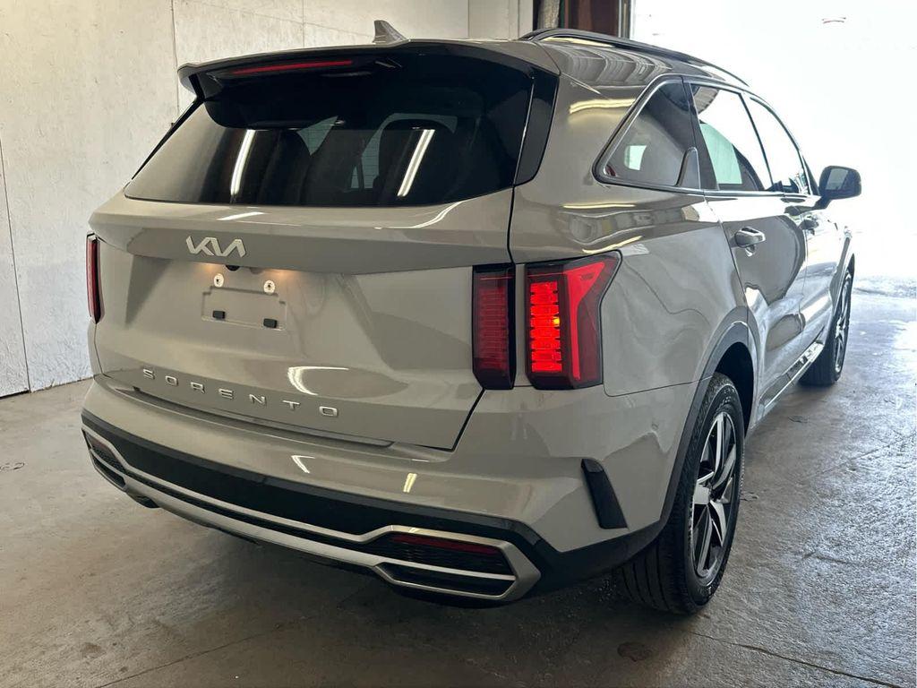 used 2022 Kia Sorento car, priced at $28,900